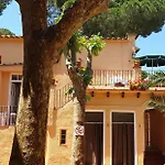 Casa Con Jardin A 30 Metros De La Playa. Vl. بالاموس