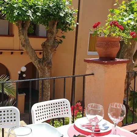 Holiday home Casa Con Jardin A 30 Metros De La Playa. Vl. *