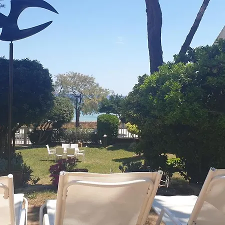 Casa Con Jardin A 30 Metros De La Playa. Vl. Holiday home *